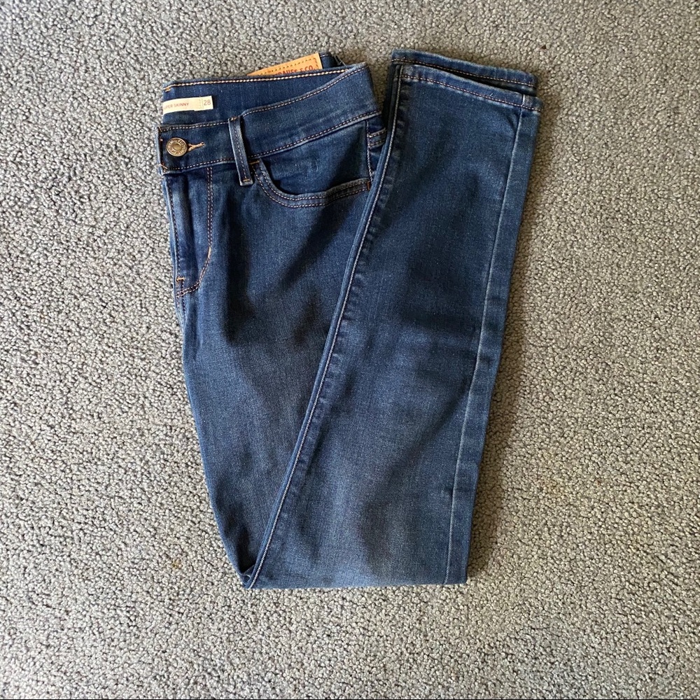 Medium Wash Levi’s 710 Super Skinny Jeans